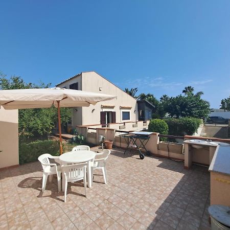 Casa Migliorisi A Marina Di Ragusa Per Vacanze Luaran gambar