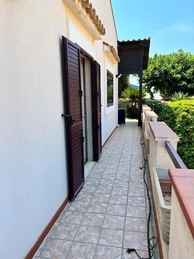 Casa Migliorisi A Marina Di Ragusa Per Vacanze Luaran gambar