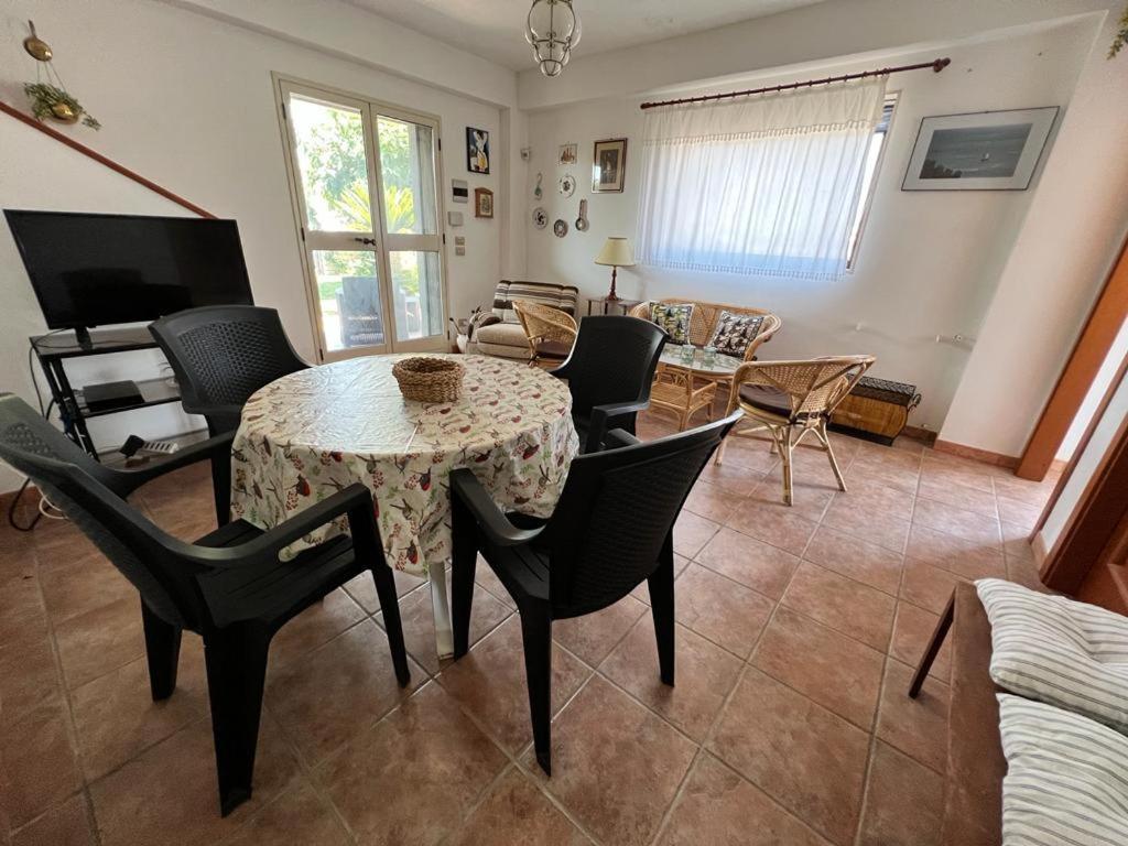Casa Migliorisi A Marina Di Ragusa Per Vacanze Luaran gambar