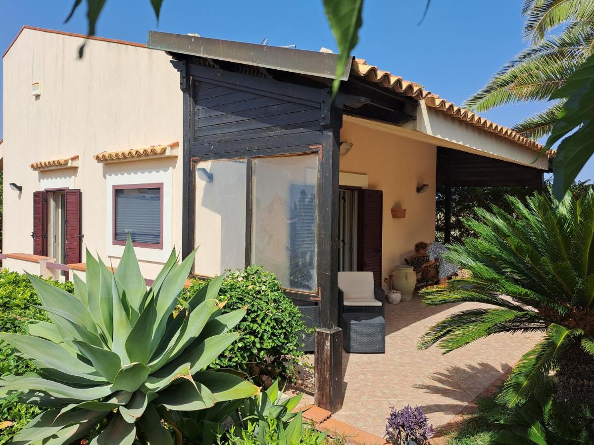 Casa Migliorisi A Marina Di Ragusa Per Vacanze Luaran gambar